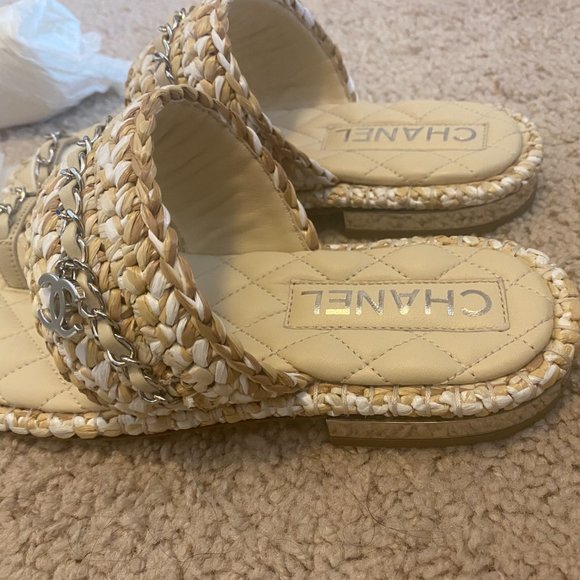 Chanel Braided Sandals with CC Logo Pendant - Picture 5 of 6